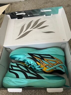 Lamelo Balls MB.02 “HONEY COMB COLORWAY”